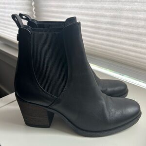 Duo Boots Isidor Black Leather Chelsea Ankle Boots